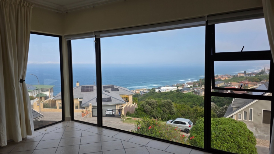 4 Bedroom Property for Sale in Dana Bay Western Cape